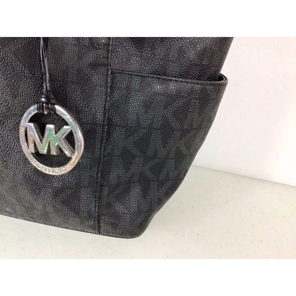 Michael Kors some minor
